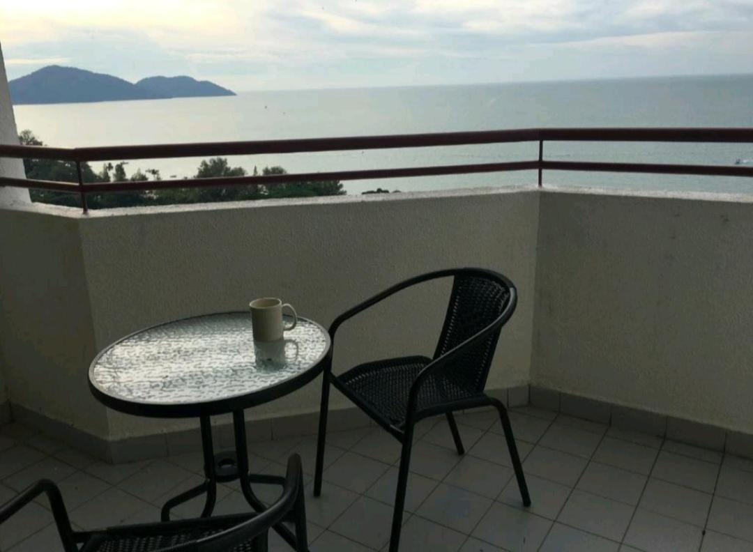 Pantai Seaview Resort Batu Ferringhi 1801 - 3 Rooms Dış mekan fotoğraf